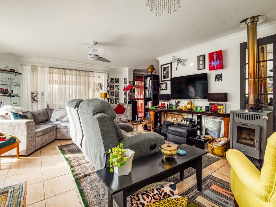 4 Bedroom Property for Sale in Groenvallei Western Cape